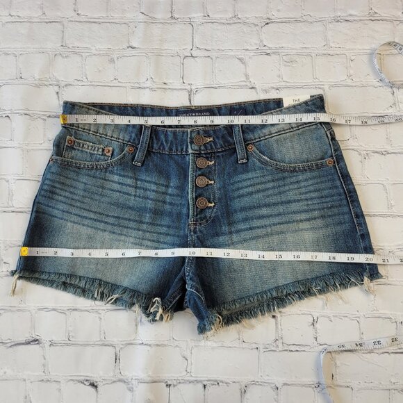 NWT Lucky Brand Woman’s Blue The Cut Off Jean shorts - Picture 4 of 8